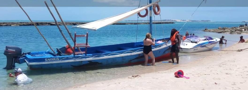 Dolphin Dhow Beach Safaris Vilanculos Exteriör bild
