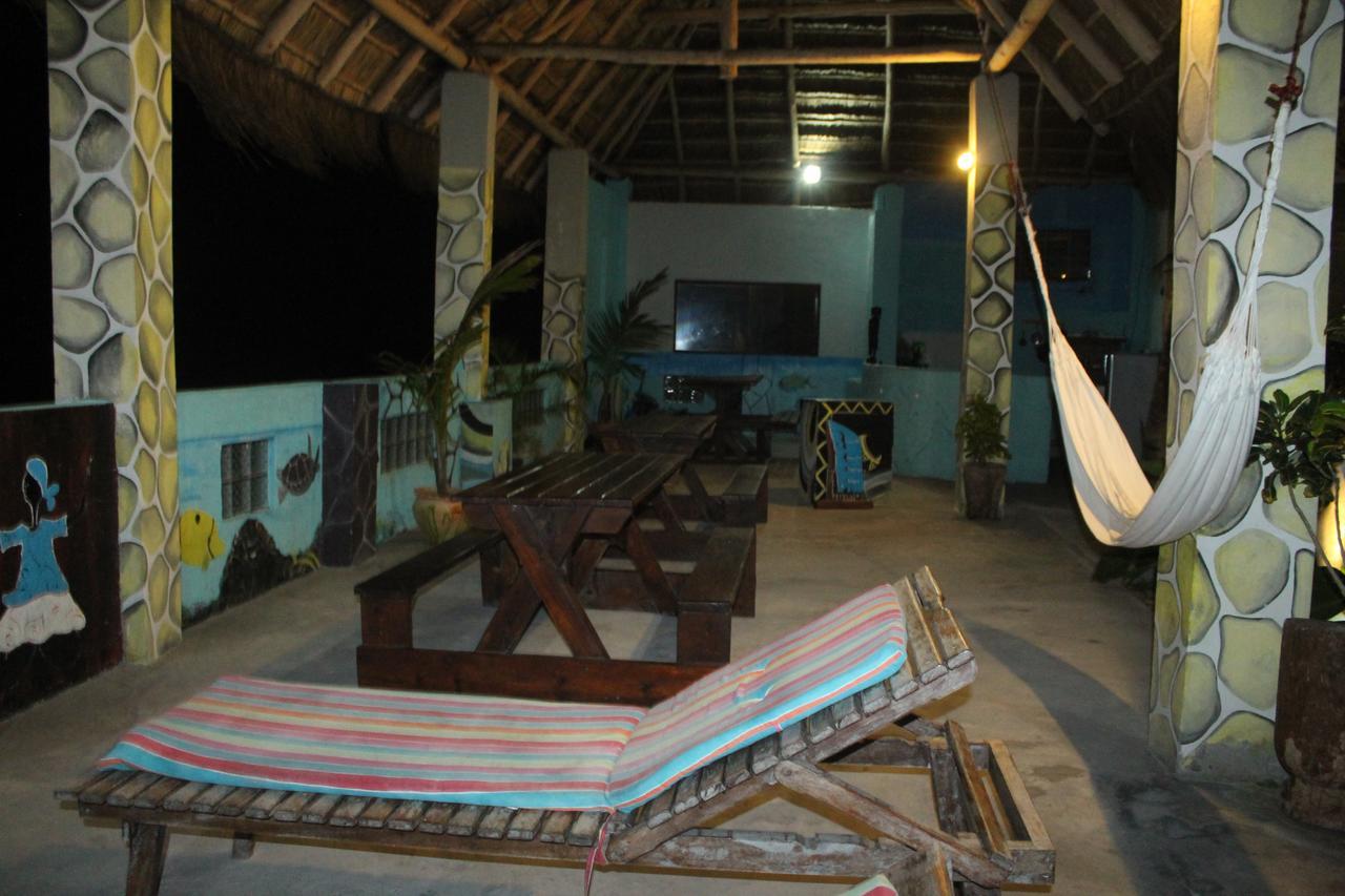Dolphin Dhow Beach Safaris Vilanculos Exteriör bild